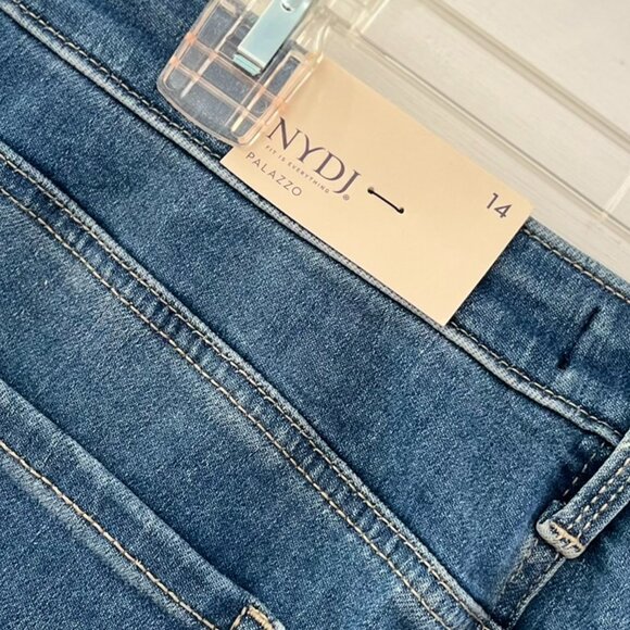 NYDJ Woman's Plus-Size Mia Palazzo Fairmont Stretch Flair Jeans Sz 14 - Picture 10 of 16
